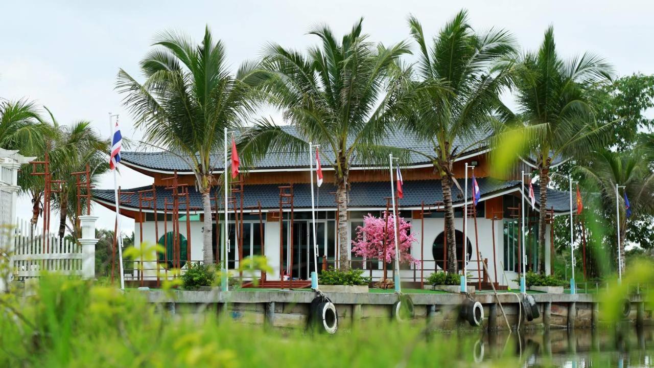 Nov Koh Kong Resort Phumi Sre Thmei ภายนอก รูปภาพ