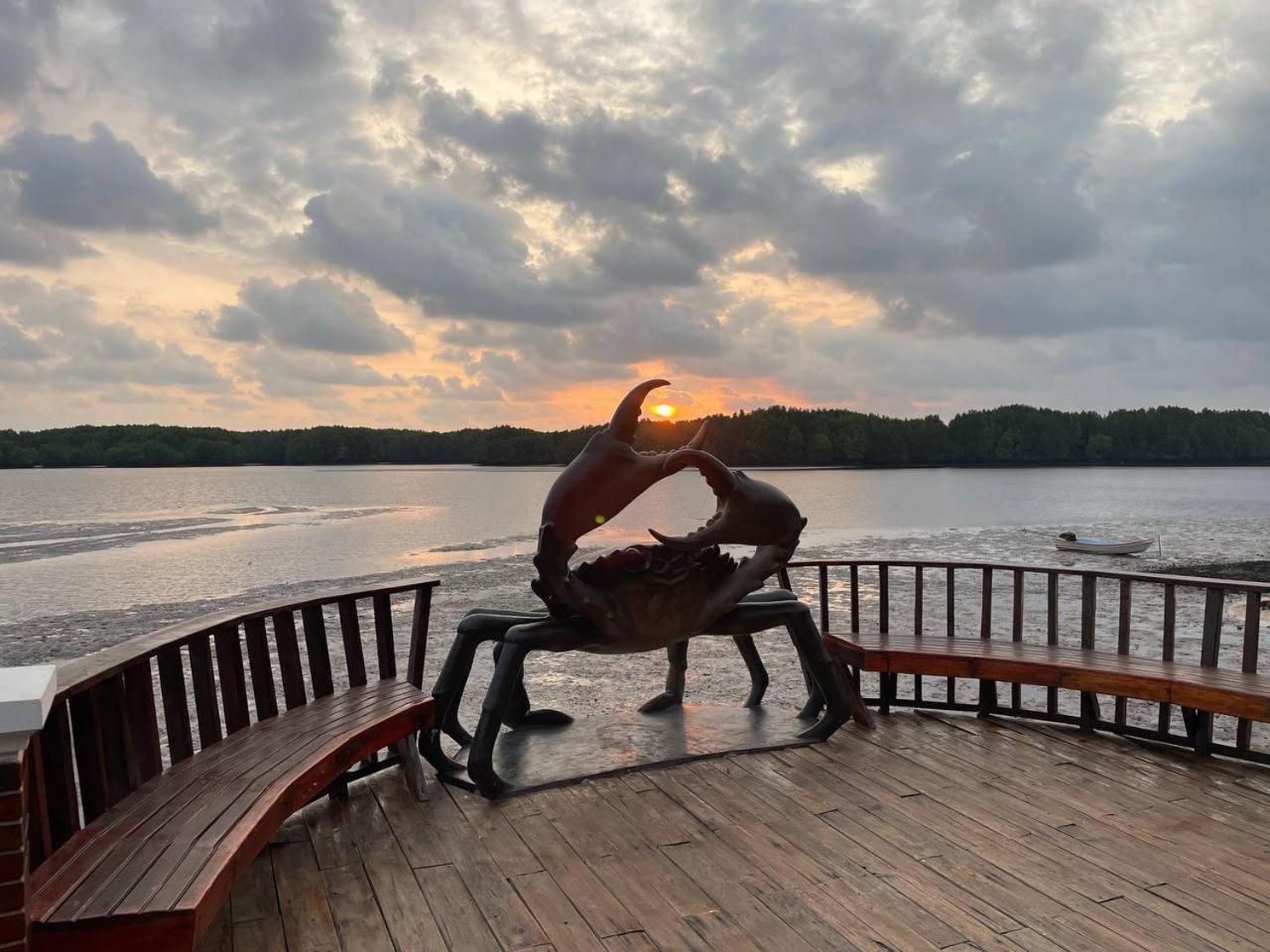 Nov Koh Kong Resort Phumi Sre Thmei ภายนอก รูปภาพ